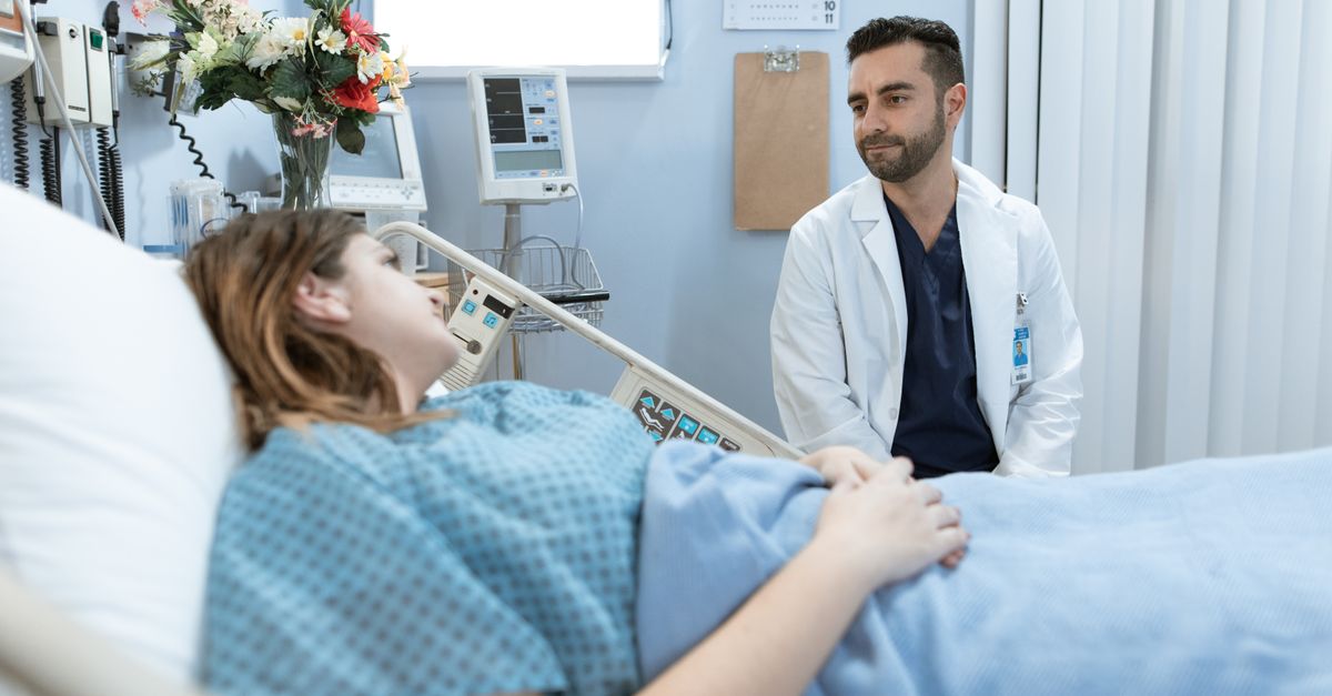Genel Anestezi Sonrası Bulantı Normal midir? Nedenleri ve Çözümleri